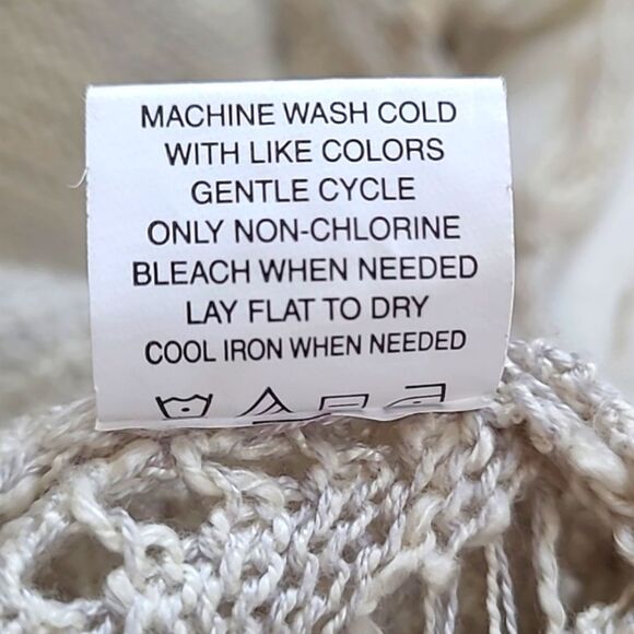 Eyeshadow Boho Crochet Cardigan Poncho with Fringe Women's Cream Large - Picture 6 of 6